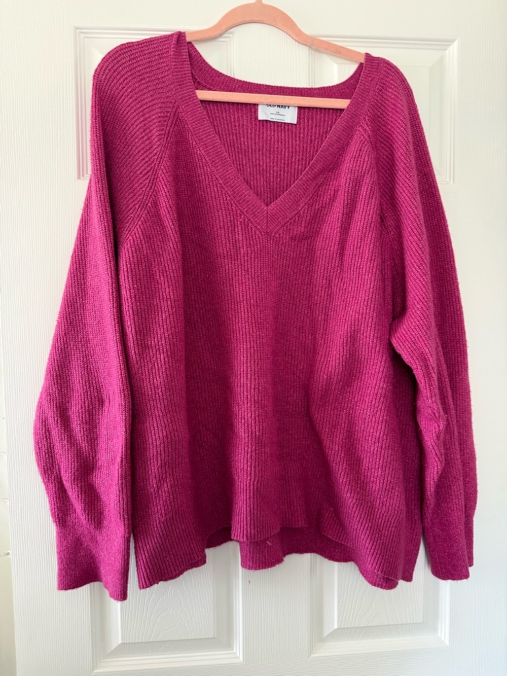 Old Navy Women's Bright Fuchsia V-Neck Sweater